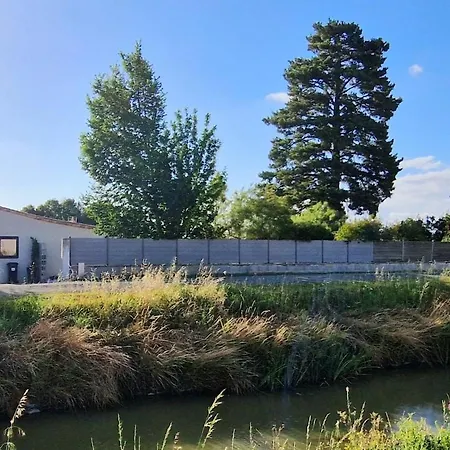 Sud Vendee 85, 25 Min De La Rochelle, Maison De 60 M2, 2 Chambres, 4 Personnes, Jardin Clos Casa de Férias *