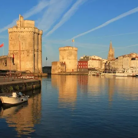 Sud Vendee 85, 25 Min De La Rochelle, Maison De 60 M2, 2 Chambres, 4 Personnes, Jardin Clos